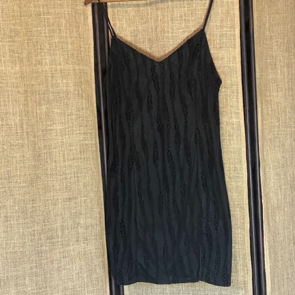 NWT! Trendyol mini cami dress black textured stripe 10 holiday occasion party - Picture 5 of 9